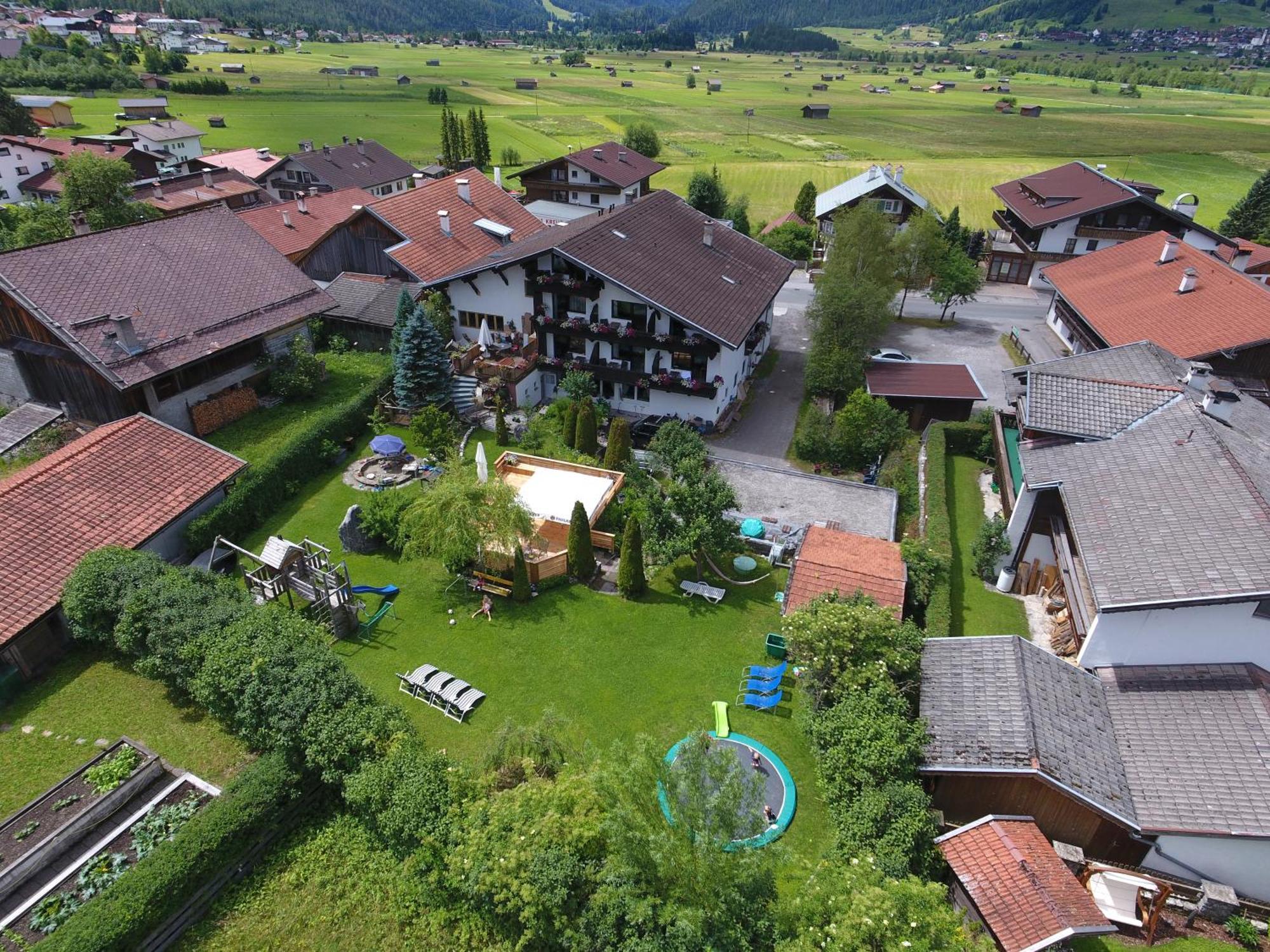 Apartamento Haus Alpengluehen Ehrwald Exterior foto
